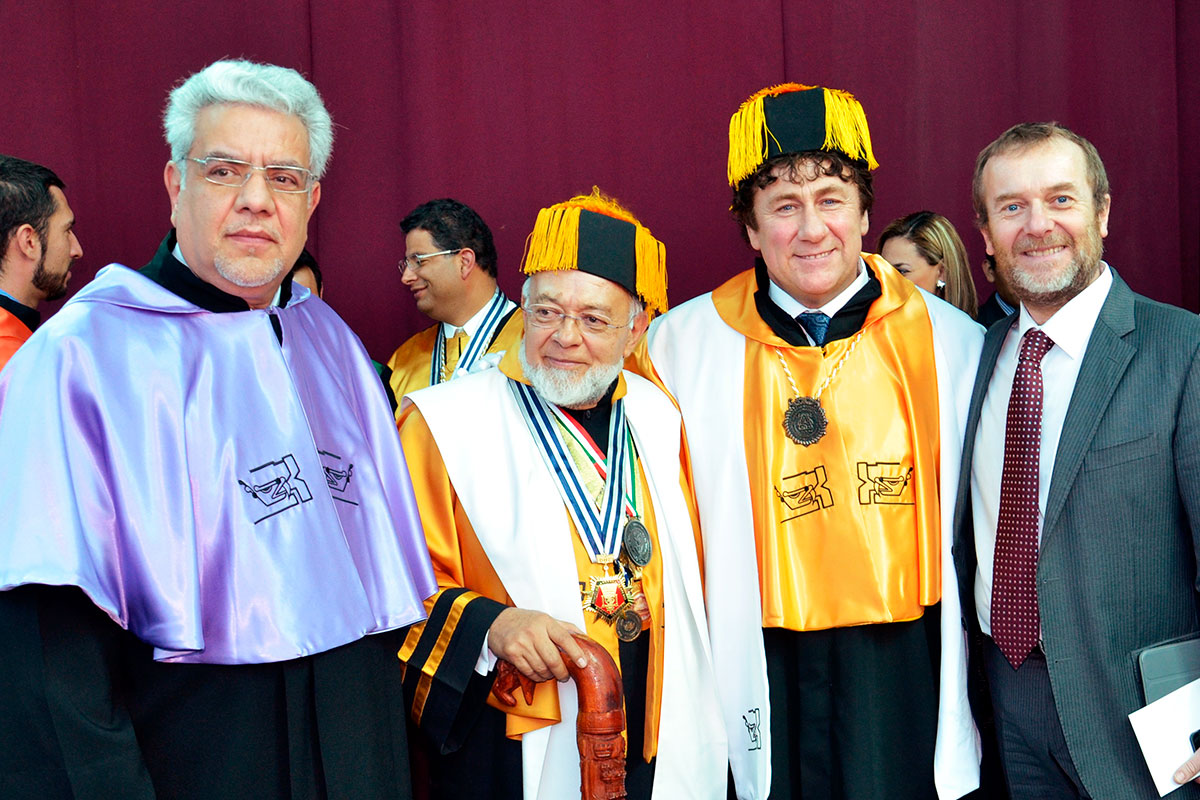Con Julio Revolledo Cárdenas, Salvador Calva Morales e David Larible